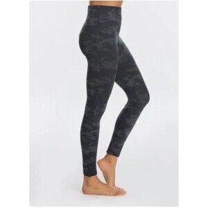 Spanx Look At‎ Me Now Seamless Leggings Full Length Womens Black Camo Size Small